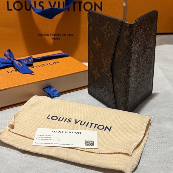 Authentic Louis Vuitton Pocket Organizer in Monogram. Priced to Sell ASAP! - Picture 5 of 5
